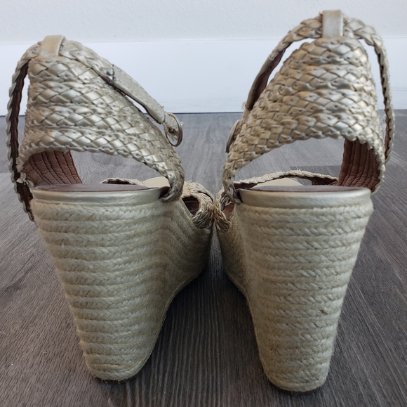 Lucky Brand Lainey Espadrille Wedge Gold Sandal Sz 6.5M - Picture 7 of 11